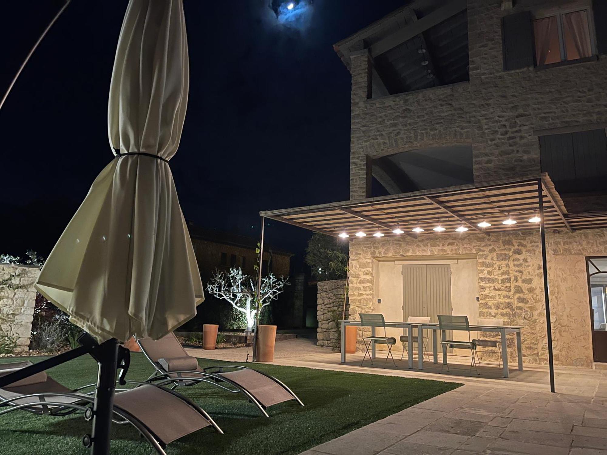 Les-Pepites-De-Badou Presentent La Graviere Le Barroux Εξωτερικό φωτογραφία